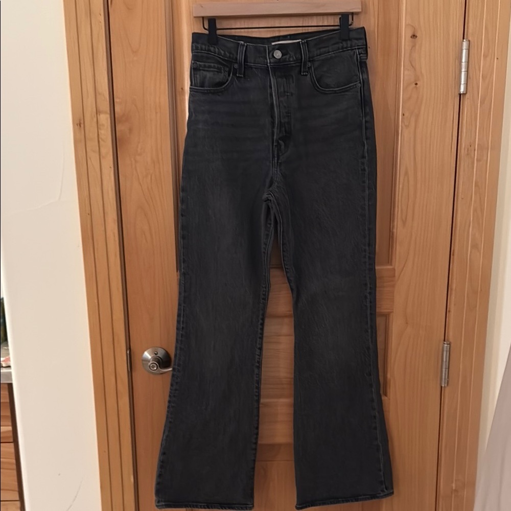 Levi’s - rib cage flare - Black Women's Jeans